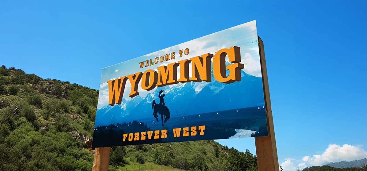 Wyoming Launches First U.S. State-Issued Stablecoin Across Seven Blockchains