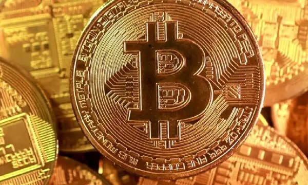 Bitcoin ETFs Record $843 Million in Inflows Bitcoin ETFs Record $843 Million in Inflows