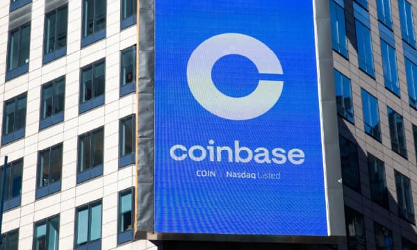 Coinbase Executive Warns Shift in Stablecoin Policy Could Give China a Global Edge Coinbase Executive Warns Shift in Stablecoin Policy Could Give China a Global Edge