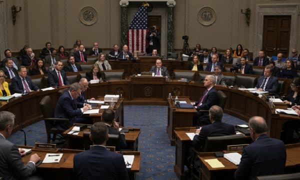 U.S. Senate Debates Future of Crypto Regulations in High-Stakes Hearing U.S. Senate Debates Future of Crypto Regulations in High-Stakes Hearing